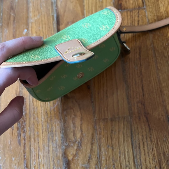 Dooney & Bourke Wristlet - Picture 4 of 4